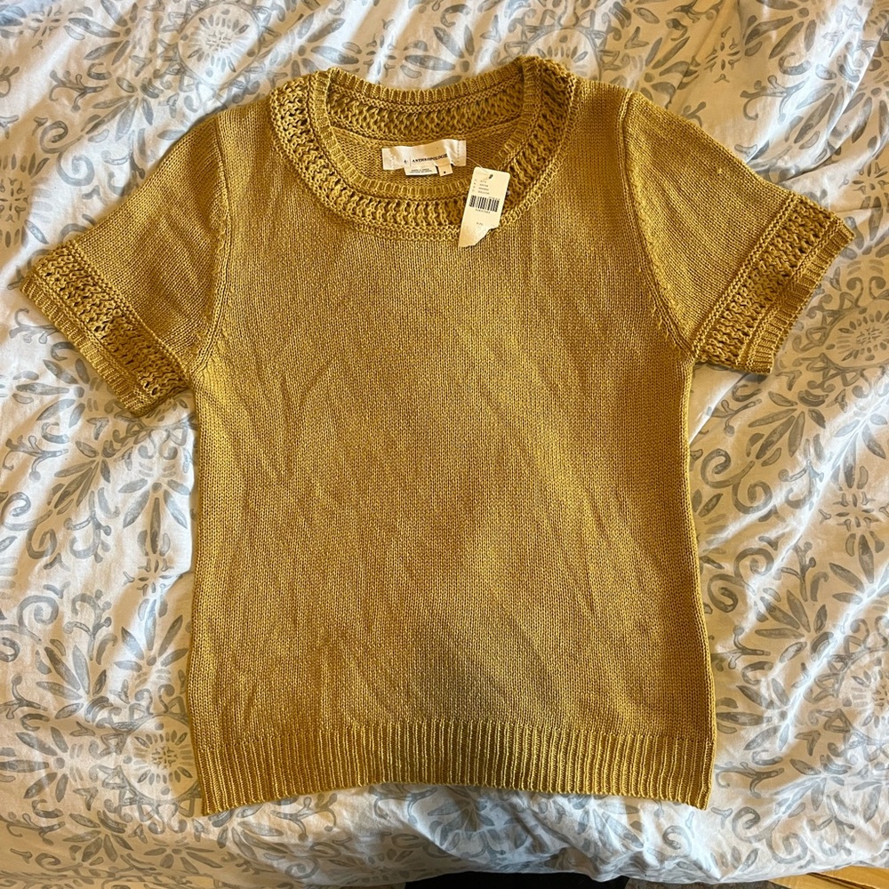Anthropologie NWT Knit Short Sleeve Sweater – Size Small